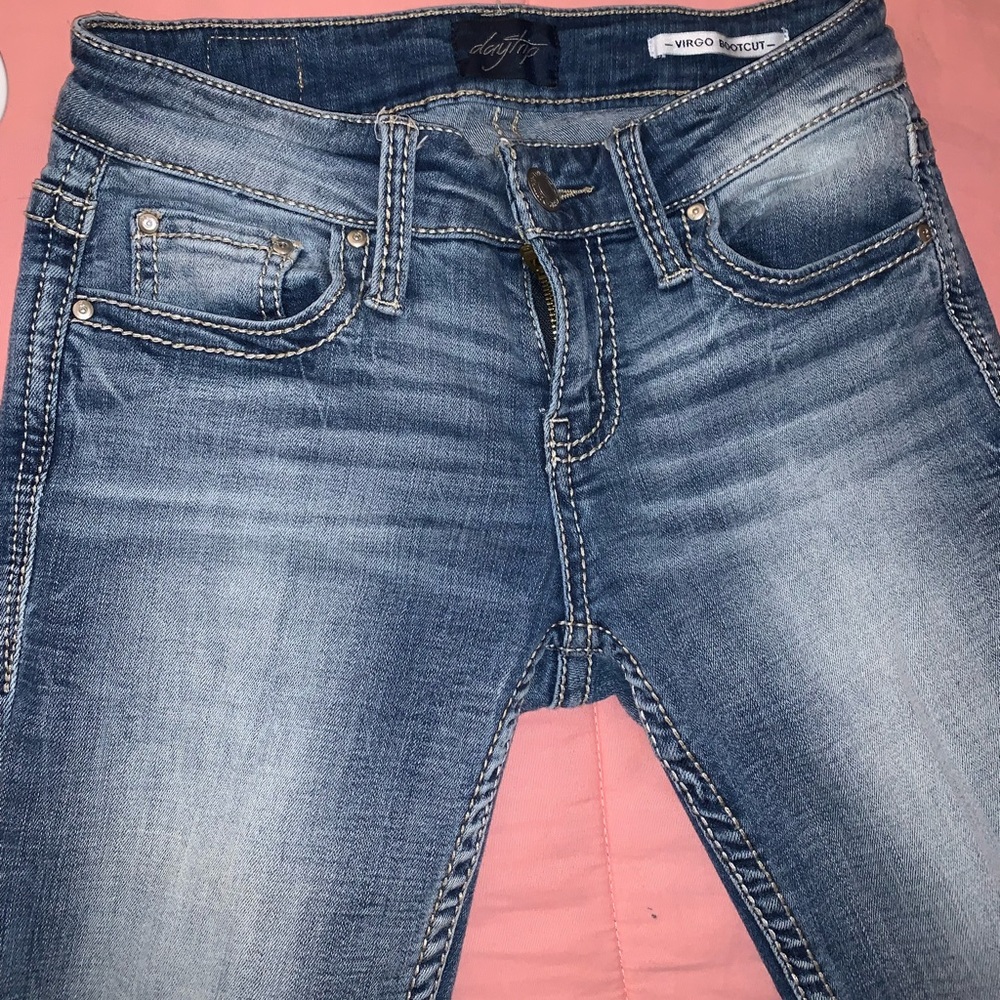some cute light blue jean bootcut jeans 🤍💙